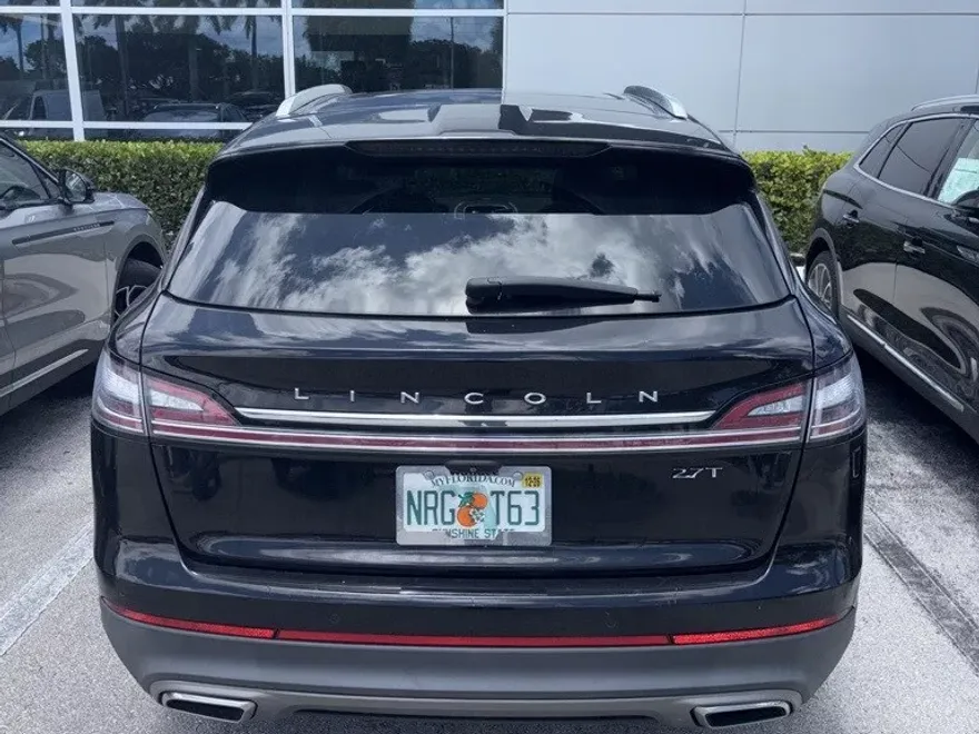 2019 Lincoln Nautilus Black Label photo 1