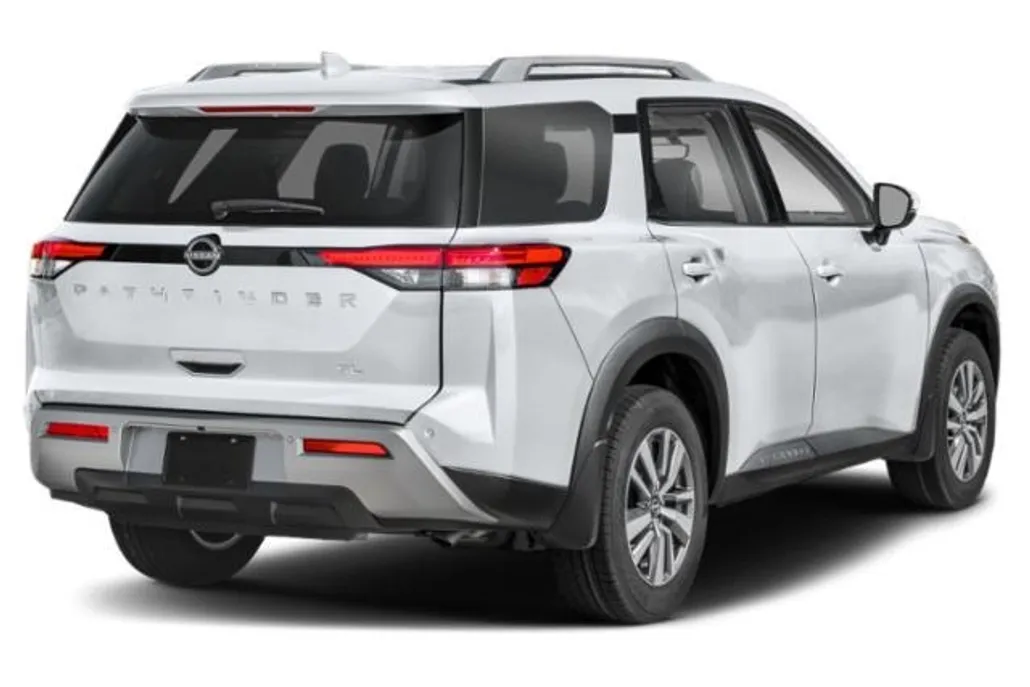 2025 Nissan Pathfinder SL photo 1