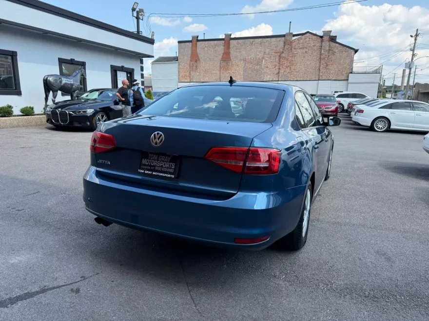 2015 Volkswagen Jetta 2.0 S photo 1