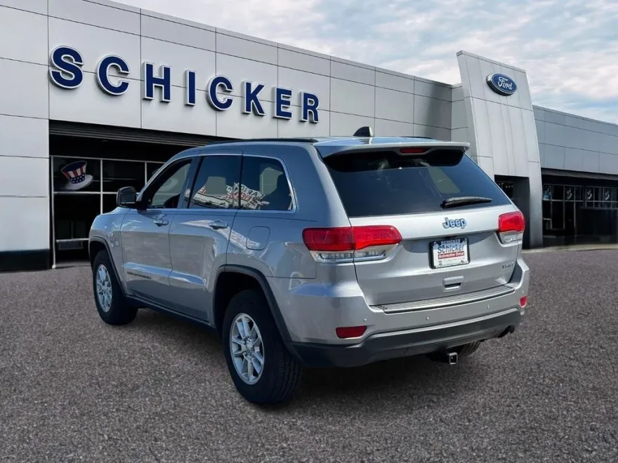 2019 Jeep Grand Cherokee Laredo photo 1