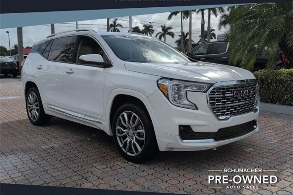 2023 Gmc Terrain Denali photo 1