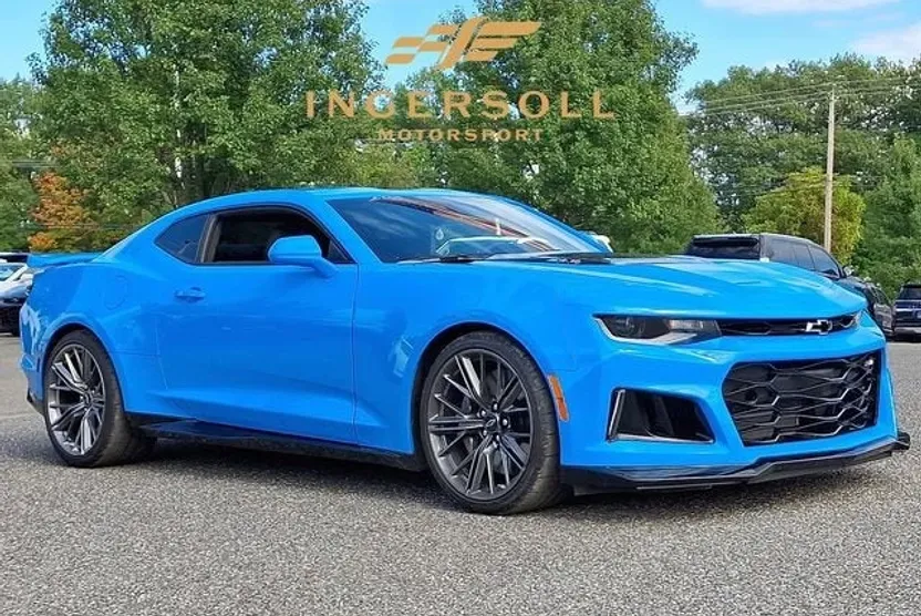 2022 Chevrolet Camaro ZL1 photo 1