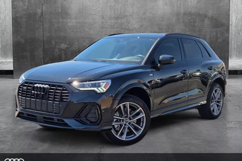 2024 Audi Q3 S line Premium photo 1