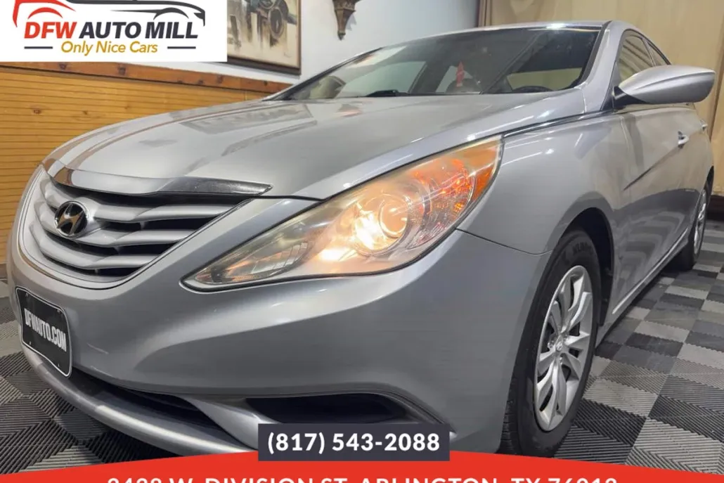 2012 Hyundai Sonata GLS photo 1