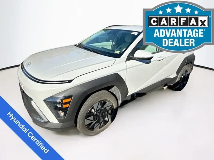 2025 Hyundai Kona SEL photo 1