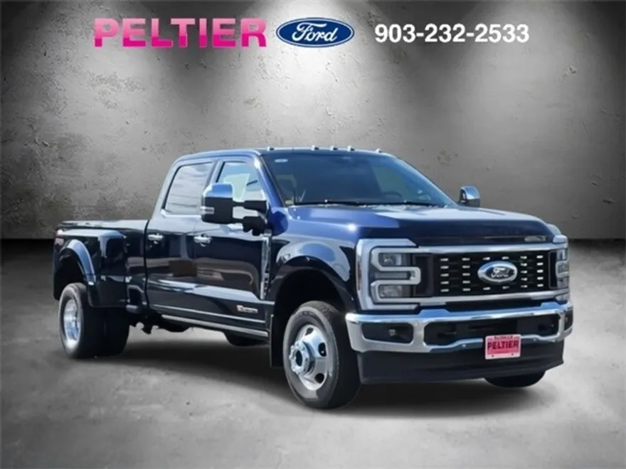 2025 Ford F-350 King Ranch photo 1