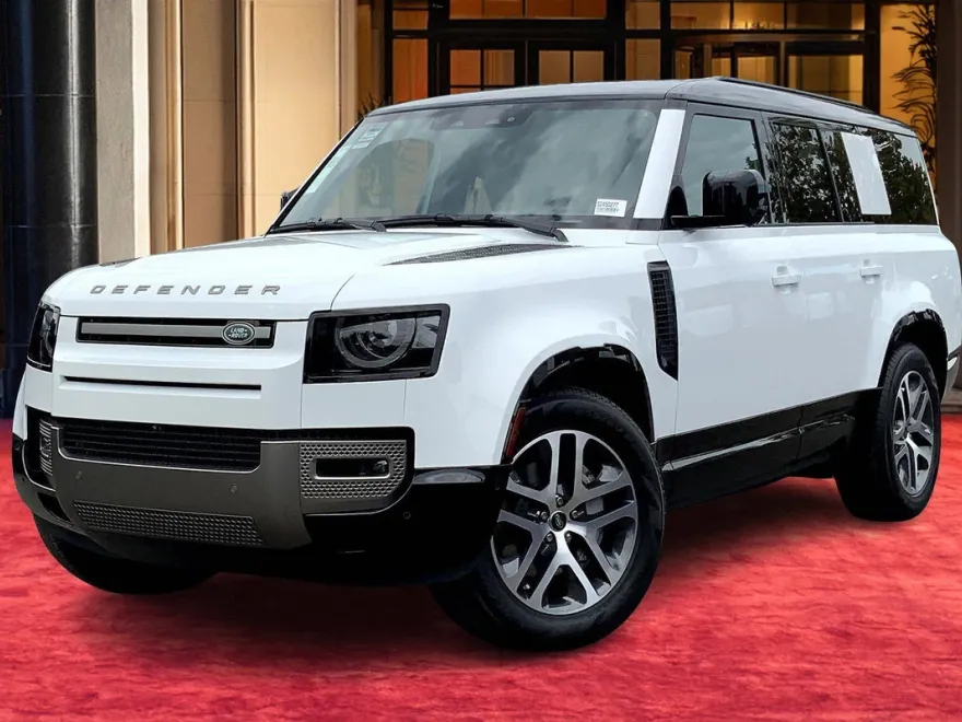 2025 Land Rover Defender 130 X-Dynamic SE photo 1