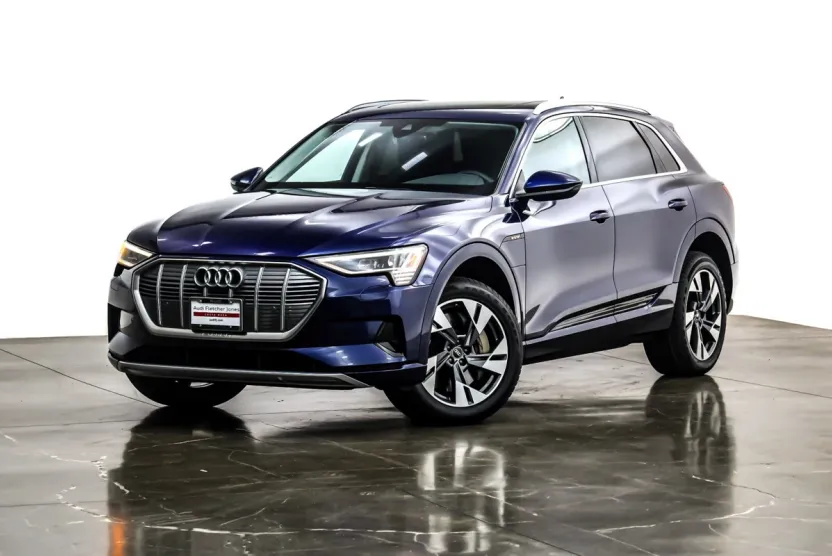 2022 Audi e-tron Premium photo 1