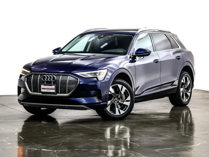 2022 Audi e-tron Premium photo 1