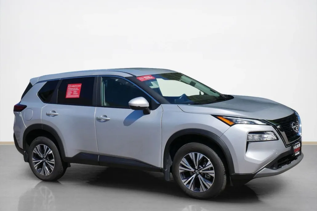 2023 Nissan Rogue SV photo 1