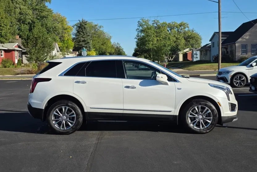2023 Cadillac XT5 Premium Luxury photo 1