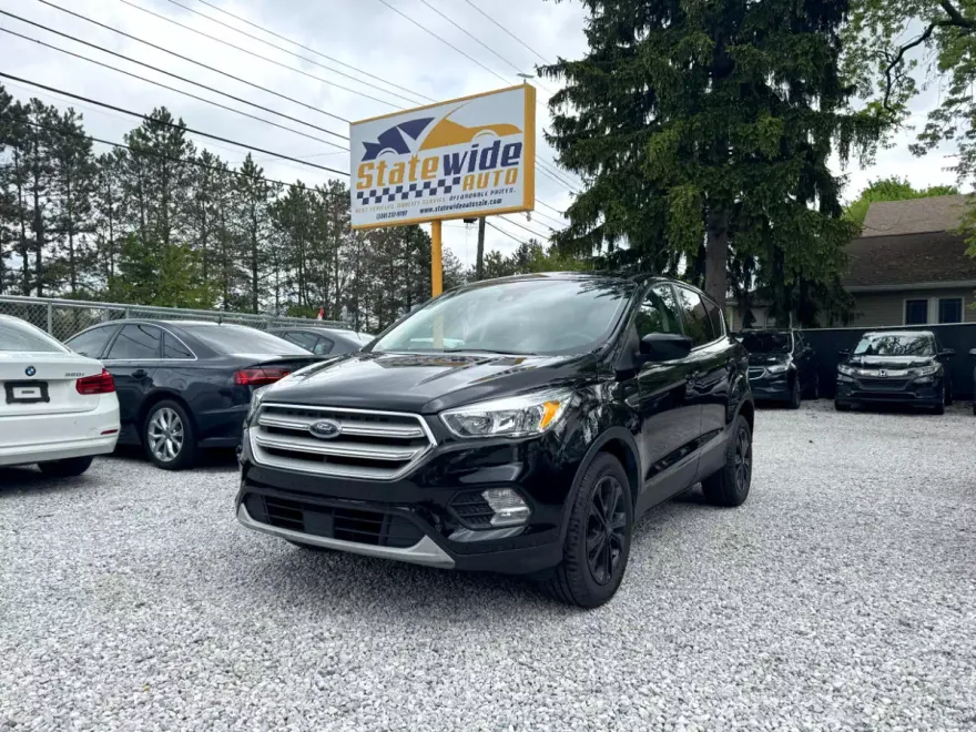 2019 Ford Escape SE photo 1