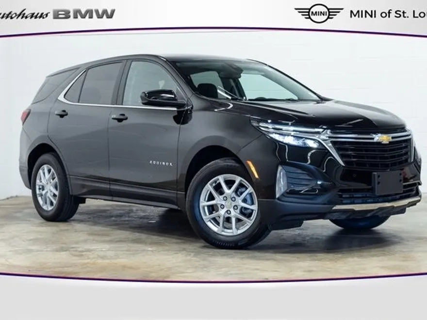 2022 Chevrolet Equinox LT photo 1