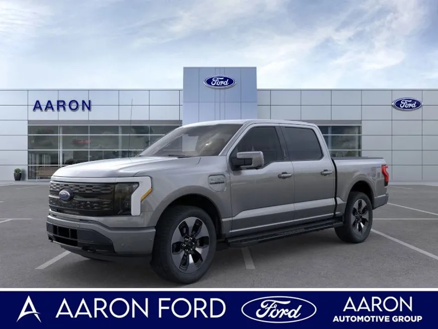 2023 Ford F-150 Lightning Platinum photo 1