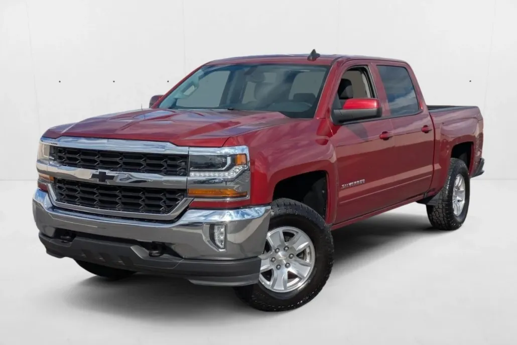 2018 Chevrolet Silverado 1500 LT photo 1