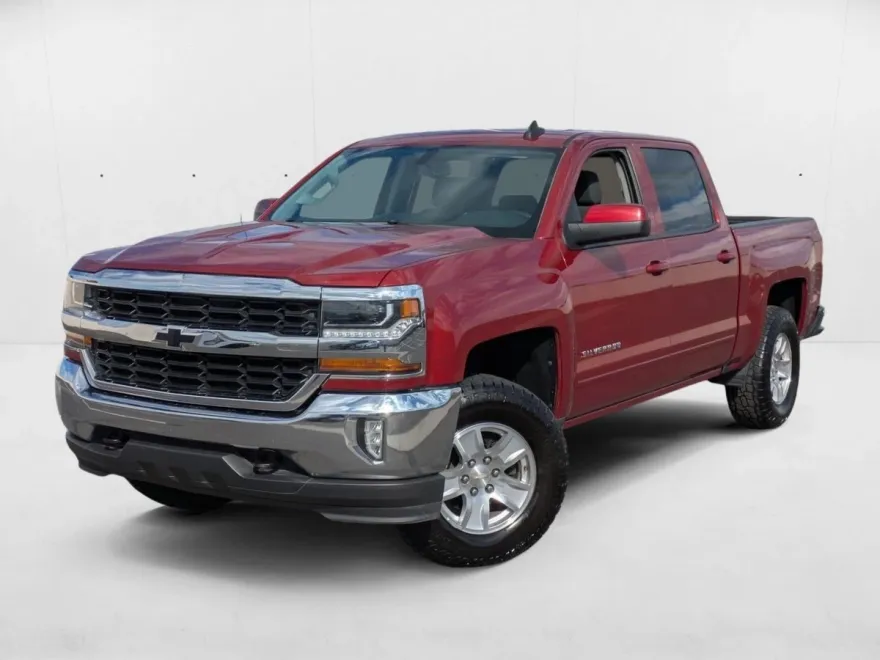 2018 Chevrolet Silverado 1500 LT photo 1