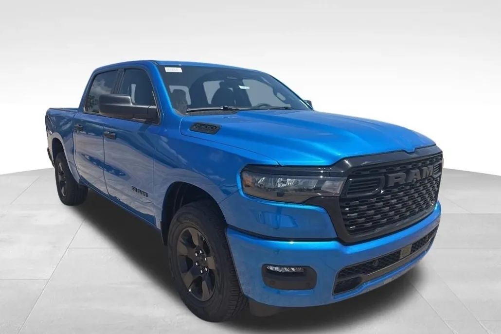 2025 Ram 1500 Tradesman photo 1