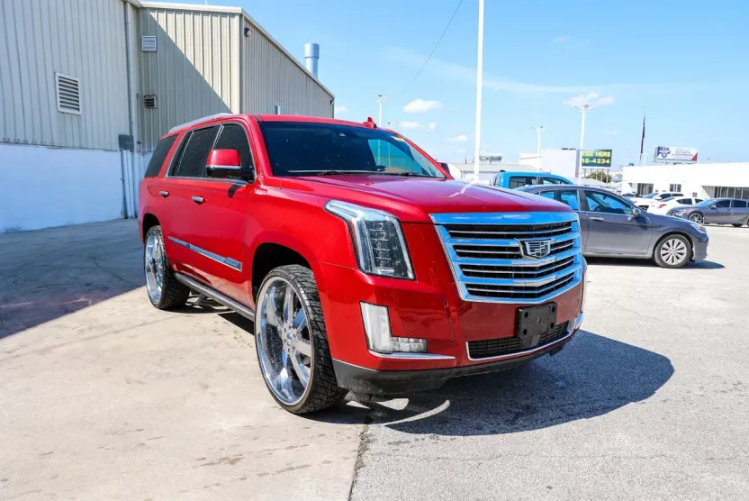 2015 Cadillac Escalade Platinum photo 1