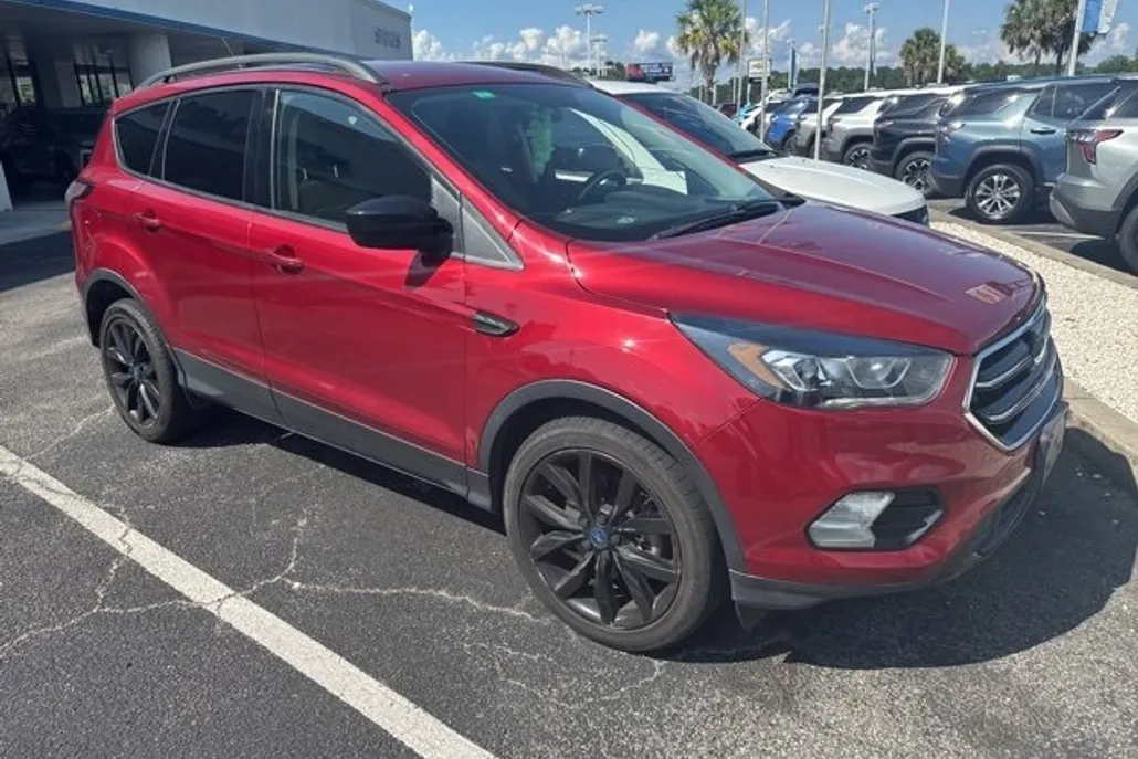 2018 Ford Escape SE photo 1