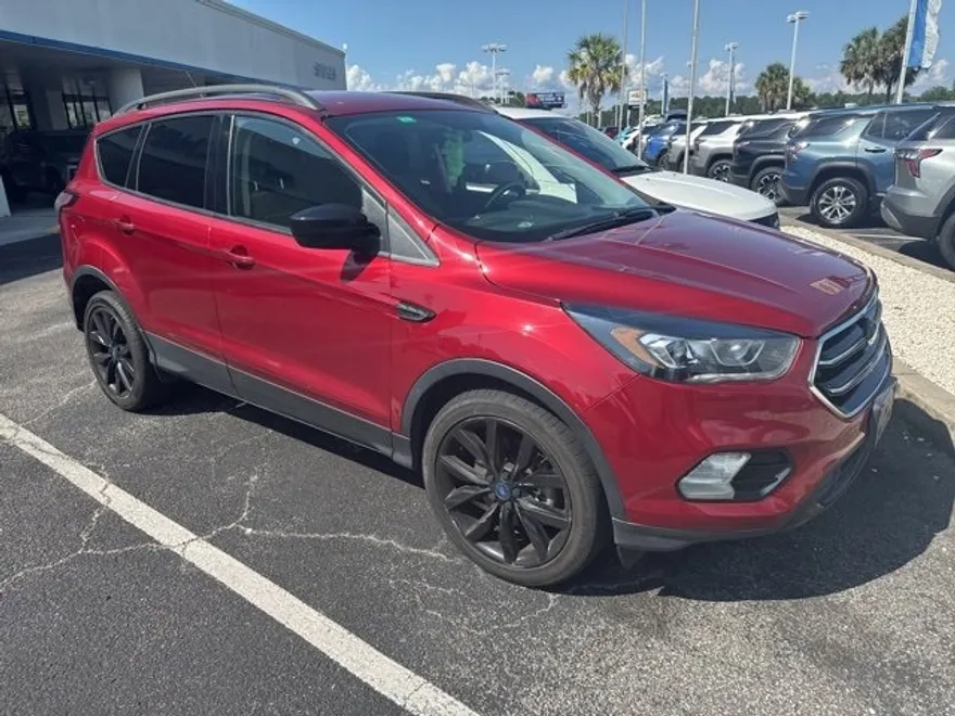2018 Ford Escape SE photo 1