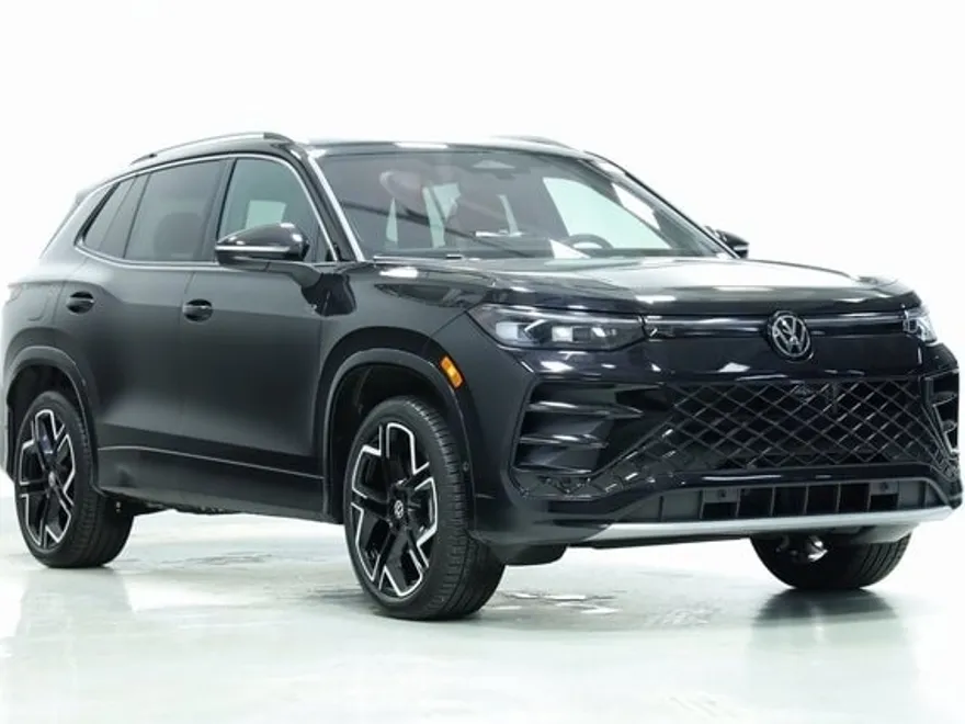 2025 Volkswagen Tiguan SEL R-Line Black photo 1