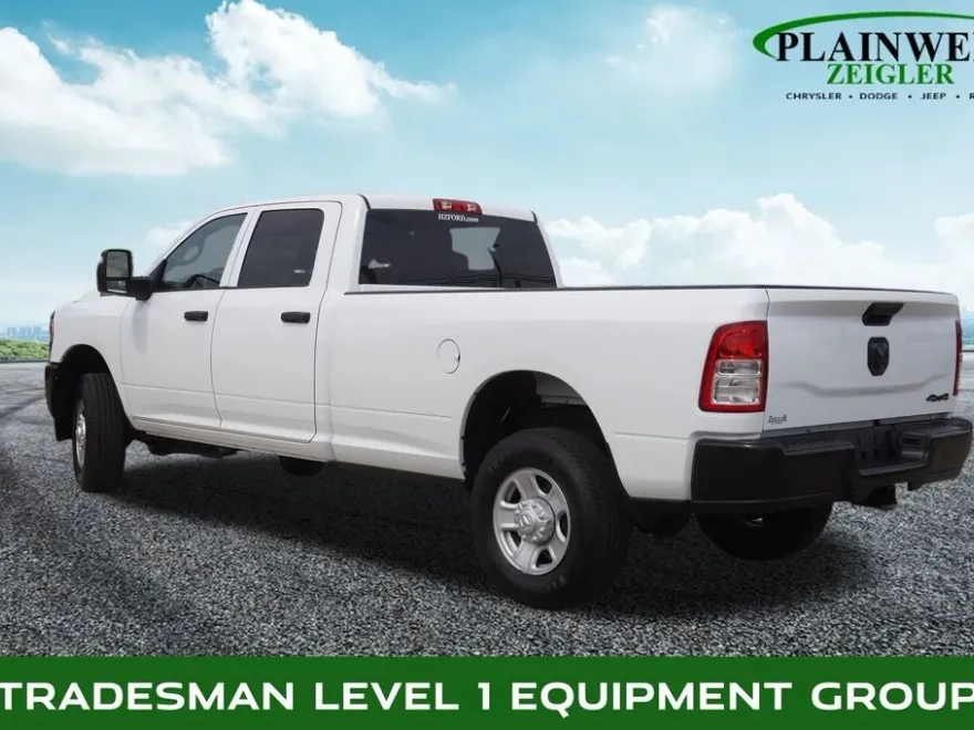 2023 Ram 3500 Tradesman photo 1