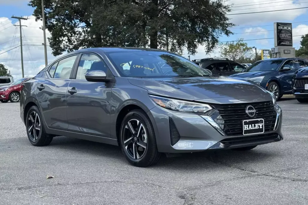 2025 Nissan Sentra SV photo 1