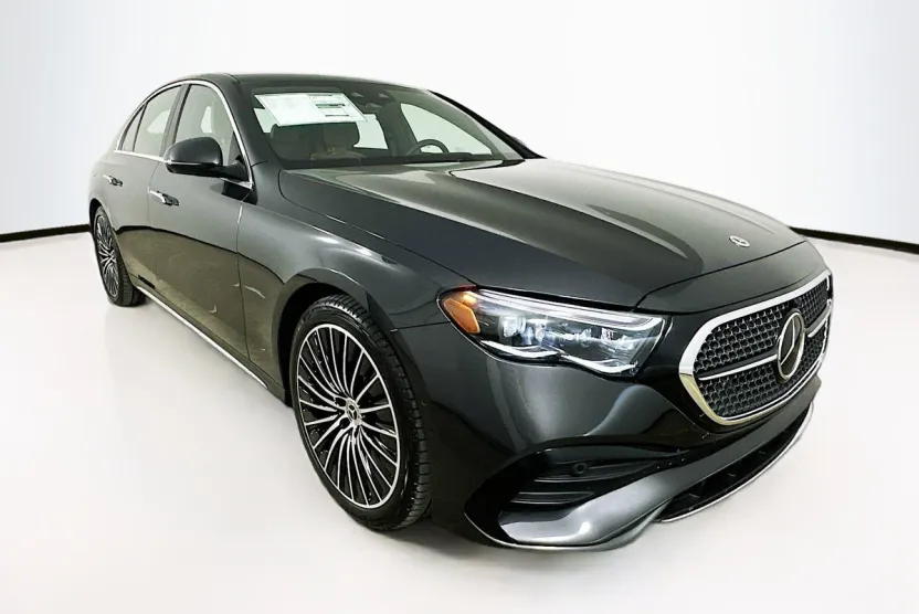 2025 Mercedes Benz E 350 4MATIC Sedan photo 1