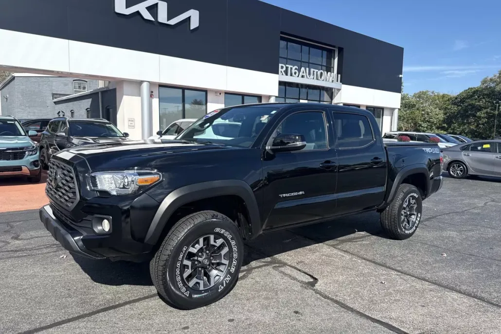 2023 Toyota Tacoma 4x4 TRD Double Cab V6 photo 1