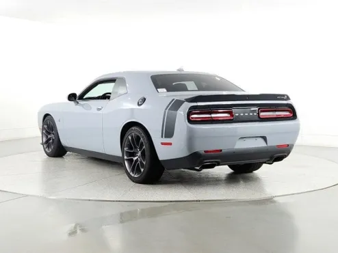 2022 Dodge Challenger R/T Scat Pack photo 4