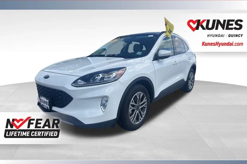 2022 Ford Escape SEL photo 1