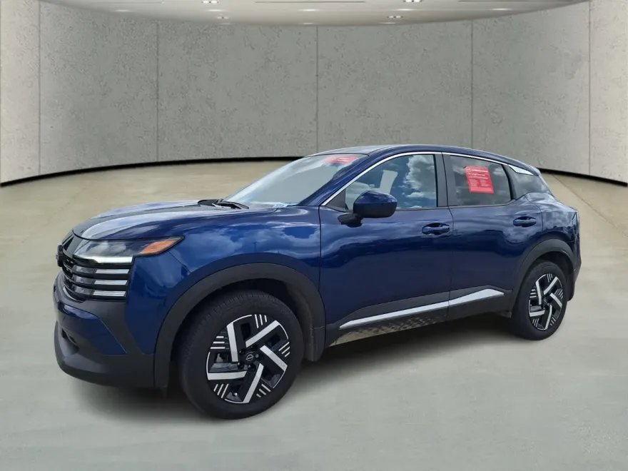 2025 Nissan Kicks SV photo 1