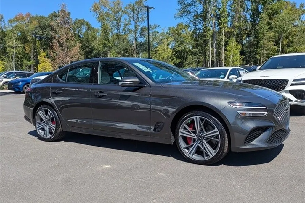 2025 Genesis G70 2.5T Sport Prestige photo 1
