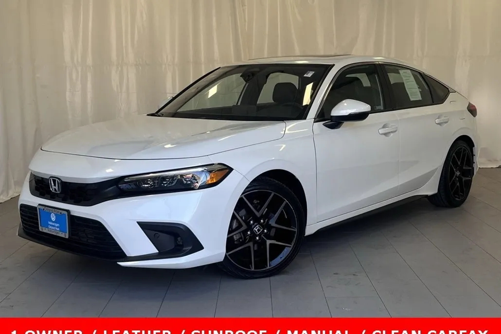 2023 Honda Civic Sport Touring photo 1