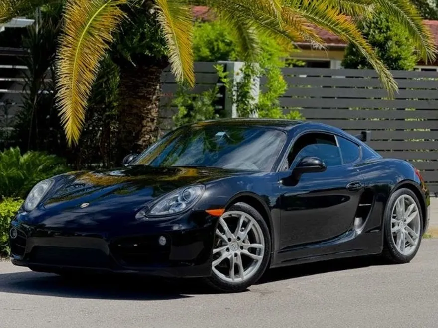 2015 Porsche Cayman photo 1