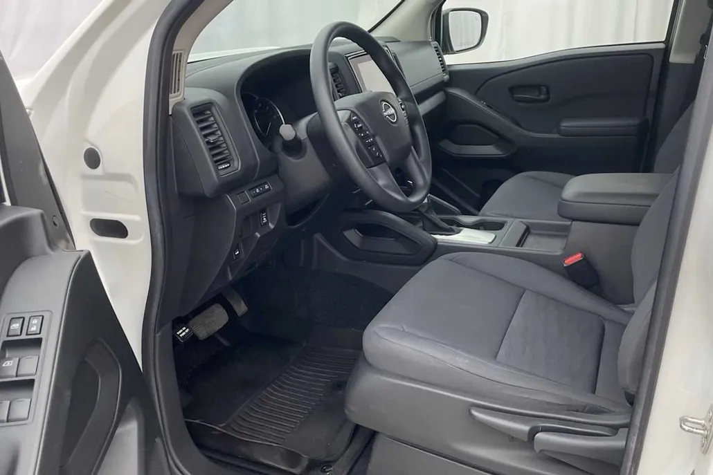 2024 Nissan Frontier S photo 1