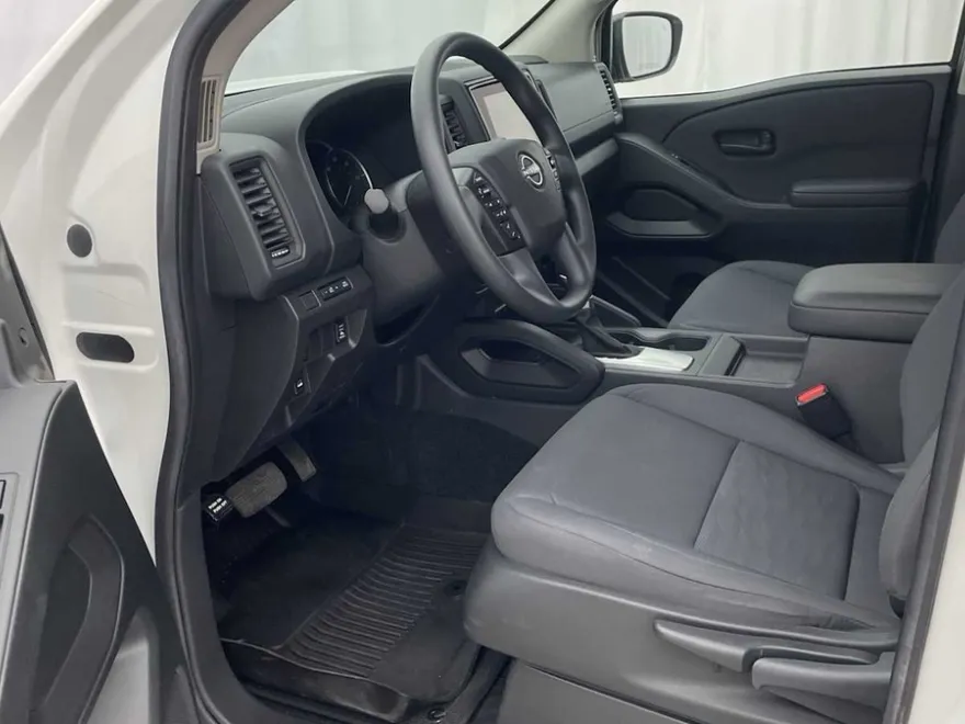 2024 Nissan Frontier S photo 1