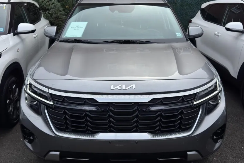 2024 Kia Seltos S photo 1
