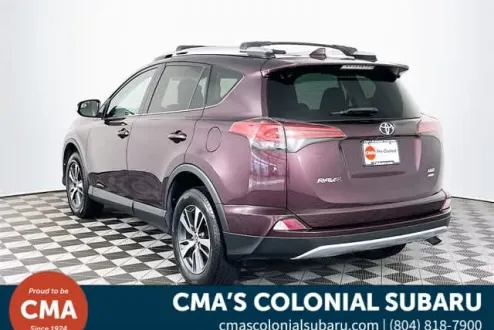 2016 Toyota RAV4 XLE photo 3
