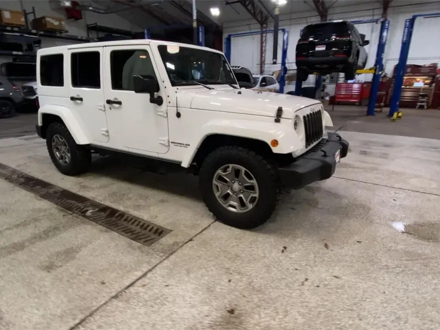 2016 Jeep Wrangler Rubicon photo 1
