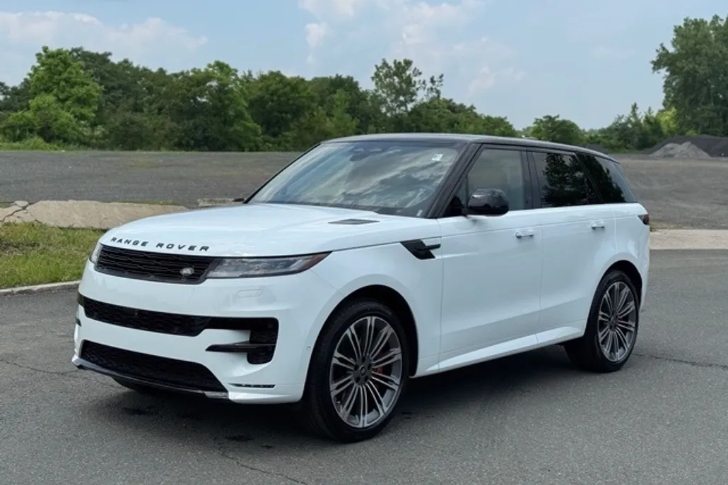 2025 Land Rover Range Rover Sport SE photo 1