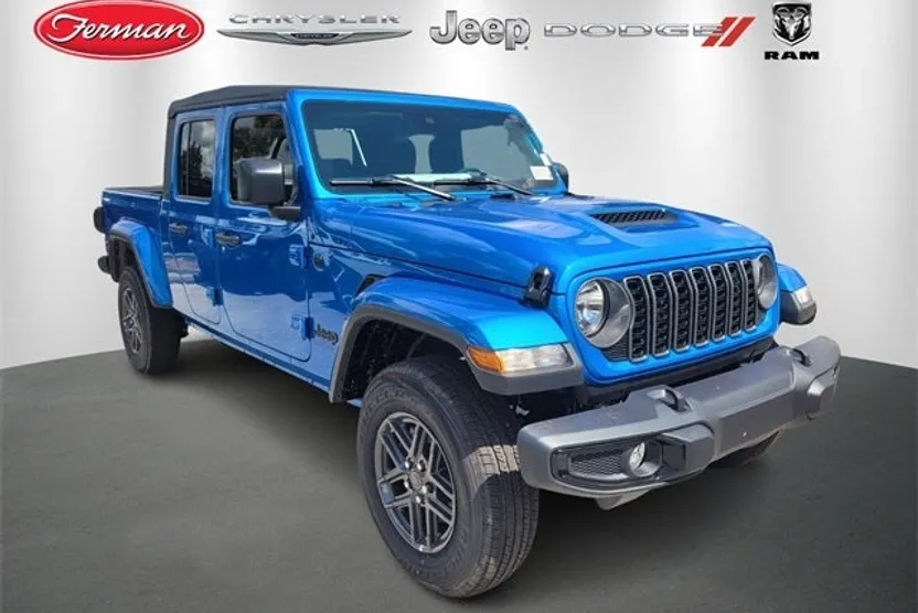 2025 Jeep Gladiator Sport S photo 1