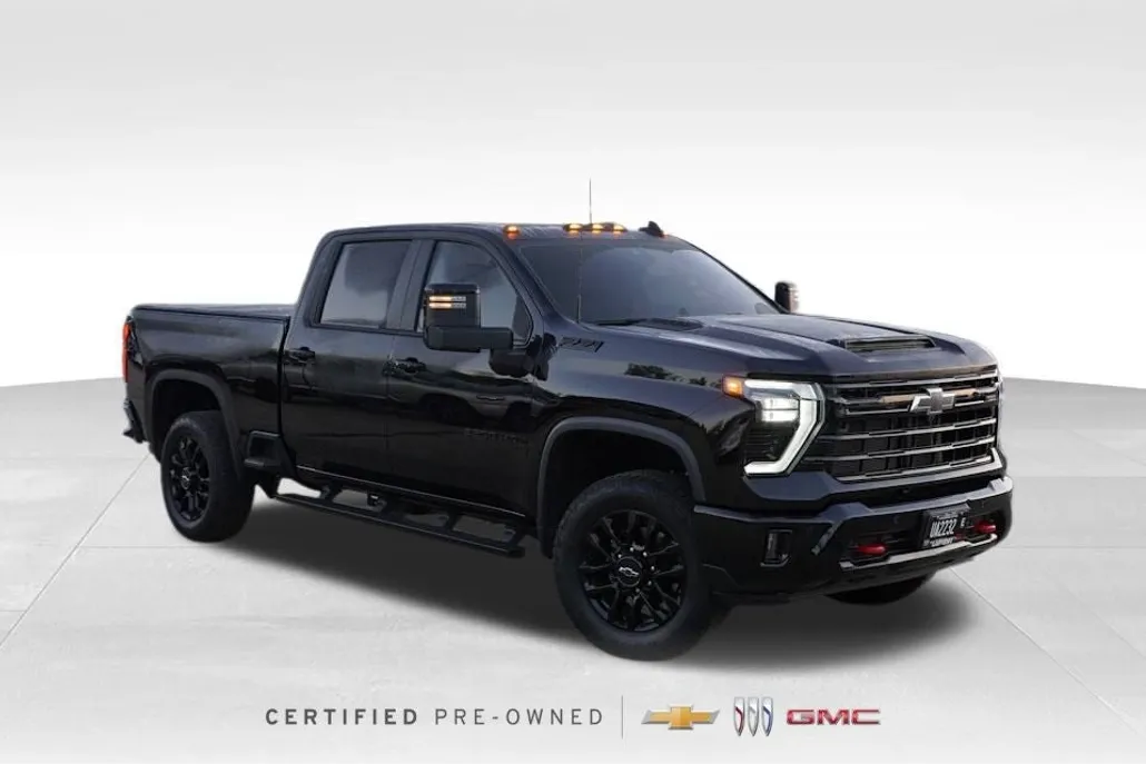 2025 Chevrolet Silverado 3500HD LTZ Trail Boss photo 1