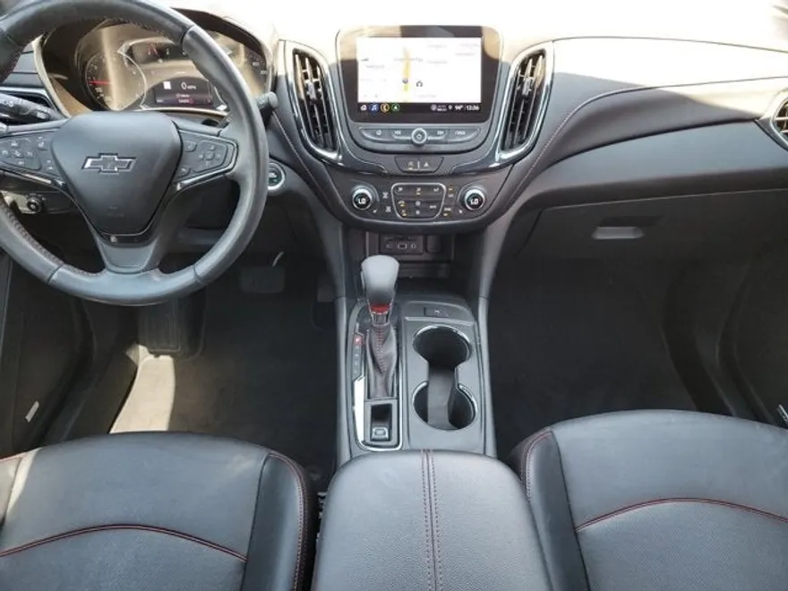 2022 Chevrolet Equinox RS photo 1