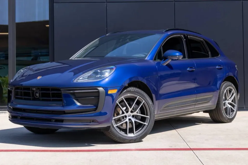 2025 Porsche Macan Base photo 1