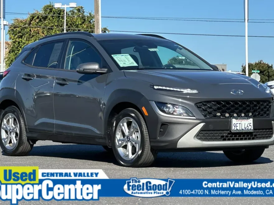 2023 Hyundai Kona SEL photo 1