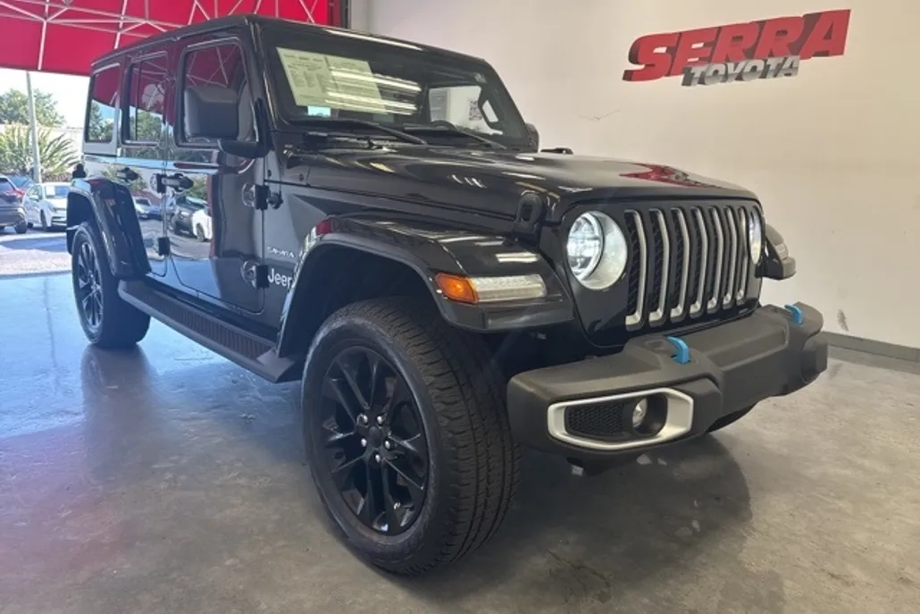 2023 Jeep Wrangler Sahara 4xe photo 1