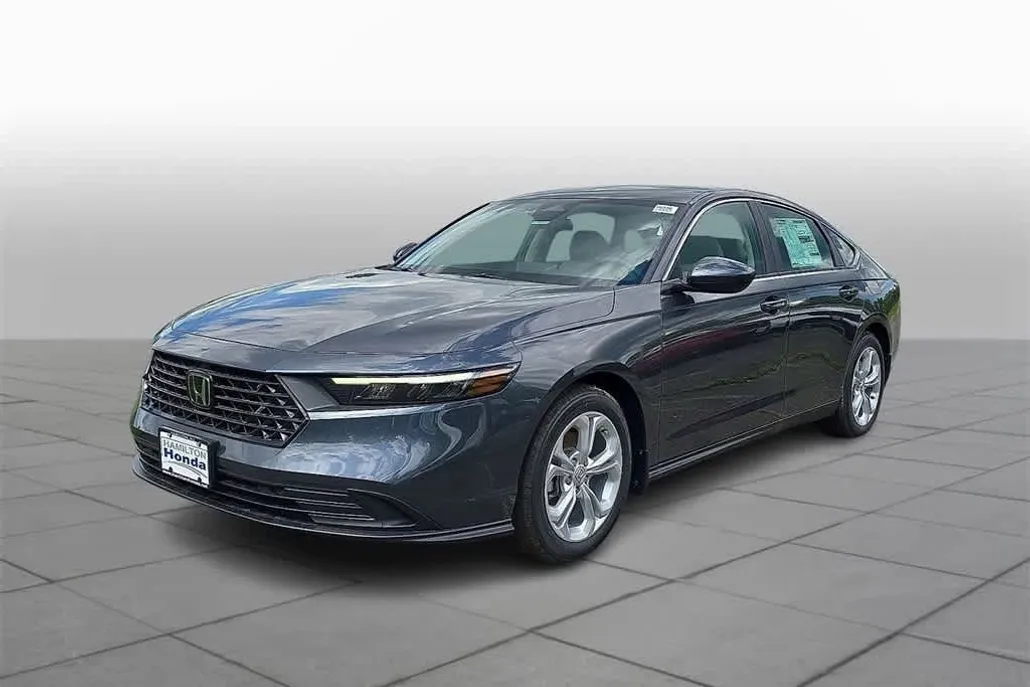 2025 Honda Accord LX photo 1