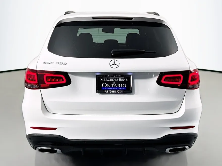 2022 Mercedes Benz GLC 300 photo 1