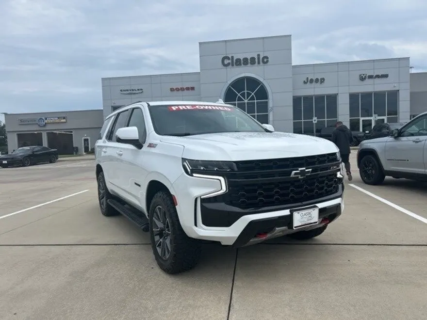 2023 Chevrolet Tahoe Z71 photo 1